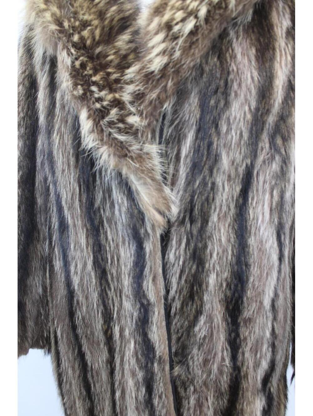 Scrap Item: Canadian Racoon Raccoon Fur Coat Jacket Women Woman Size N/A - Picture 2 of 6